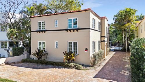 1545 Meridian Ave, MIAMI BEACH, FL, 33139-3404 | Card Image