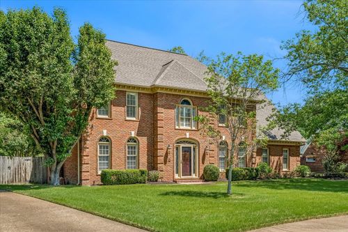 8710 Somerset Ln, Germantown, TN, 38138 | Card Image