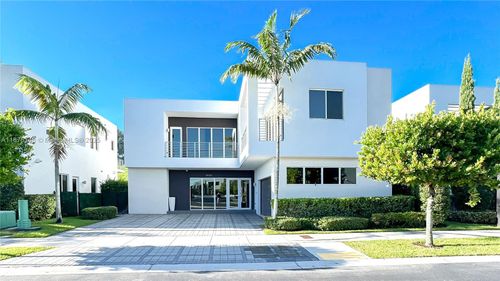 10050 Nw 74th Ter, Doral, FL, 33178-3390 | Card Image