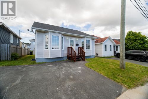 714 Empire Ave, St. John's, NL, A1E1X2 | Card Image