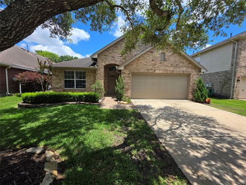 395 Livingstone Ln, League City, TX, 77573-6353 | Card Image