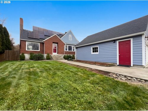 12136 Se Brie Ct, Clackamas, OR, 97015-7242 | Card Image