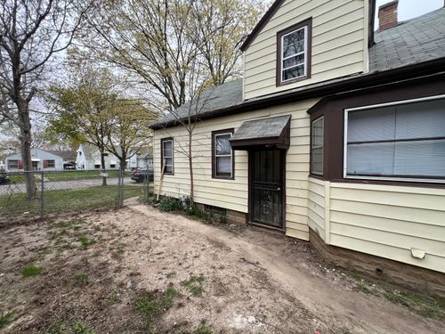 4850 N 24th Pl, Milwaukee, WI, 53209-5631 | Card Image