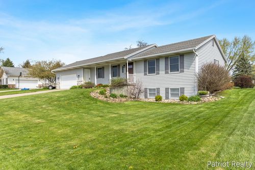 1745 Westminster Ct Sw, Byron Center, MI, 49315-8516 | Card Image