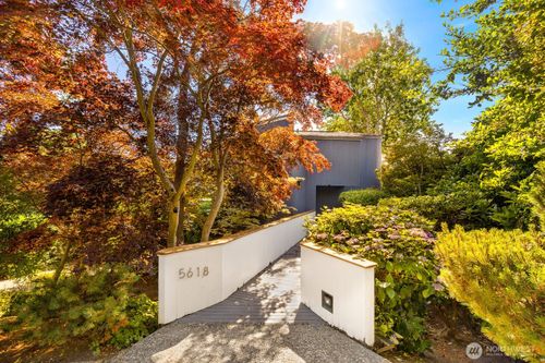 5618 Seaview Ave Nw, Seattle, WA, 98107-3355 | Card Image
