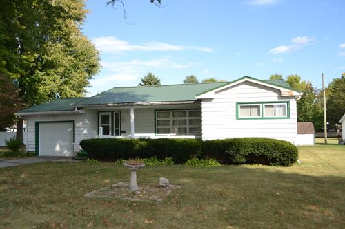 806 S Division St, Flora, IN, 46929-1628 | Card Image