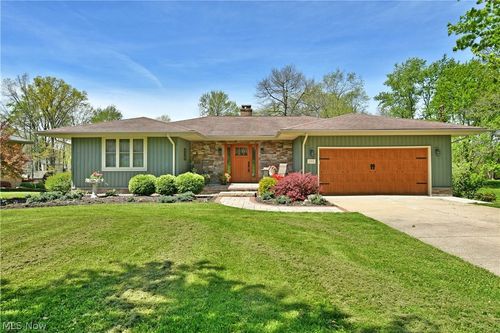 3203 Morrow Dr, Cortland, OH, 44410-9340 | Card Image