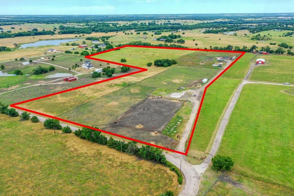 15210 County Road 676, Inactive in Leonard Zoocasa