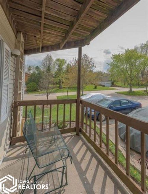 412-701 E Lowe Avenue, Fairfield, IA, 52556-5251 | Card Image