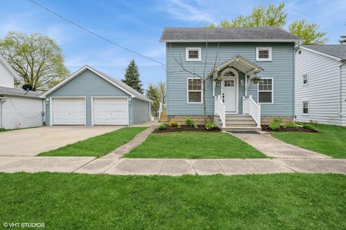301 Maple Ave, Clinton, WI, 53525-9487 | Card Image
