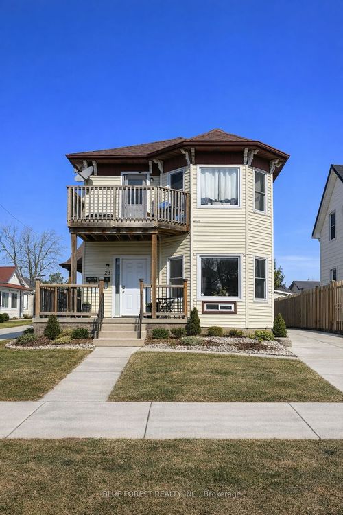 23 Barnes Street, St Thomas, ON, N5R2V4 | Card Image