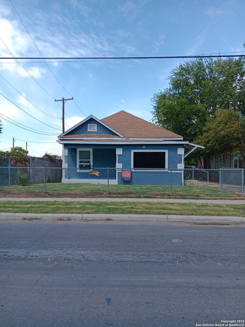 245 Pendleton Ave, San Antonio, TX, 78204-1816 | Card Image