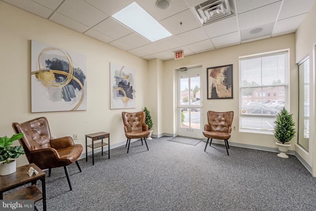 Commercial Lease in STERLING 4