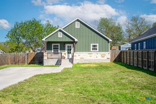 224 Spruce Ave, Luling, TX, 78648-2028 | Card Image