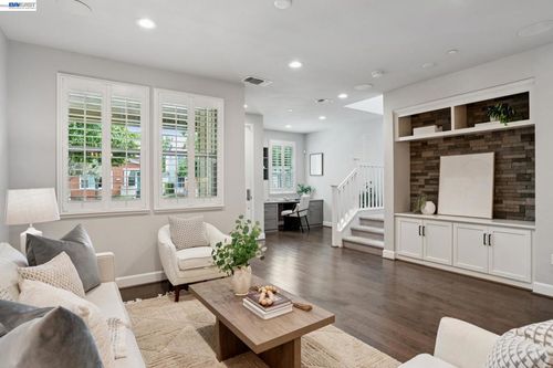 244 Fennel Way, Livermore, CA, 94551-6485 | Card Image