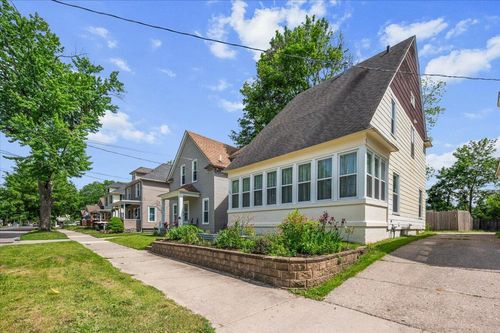 130 Palmer St, Grand Rapids, MI, 49505-4628 | Card Image