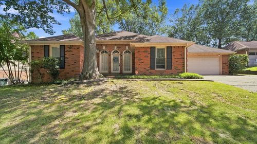 8923 Hickory Trail Dr, Cordova, TN, 38018-6918 | Card Image
