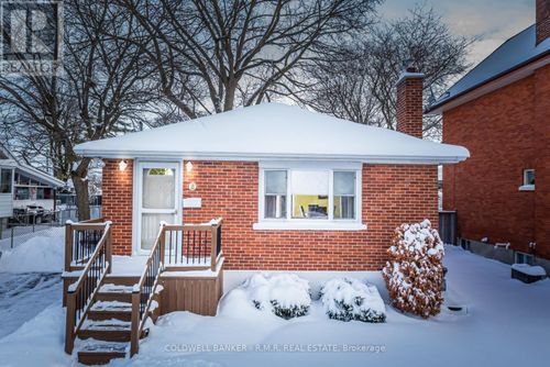 17 Queen St, Trenton, ON, K8V4X4 | Card Image