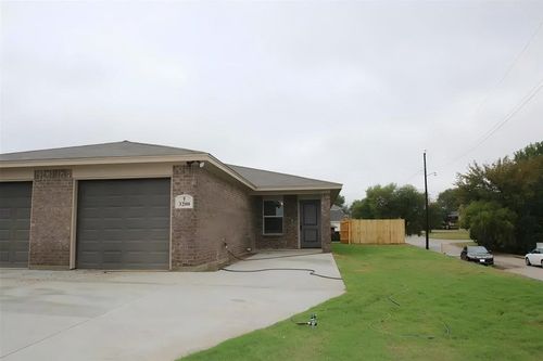 3200 Cherry Ln, Fort Worth, TX, 76116-5102 | Card Image