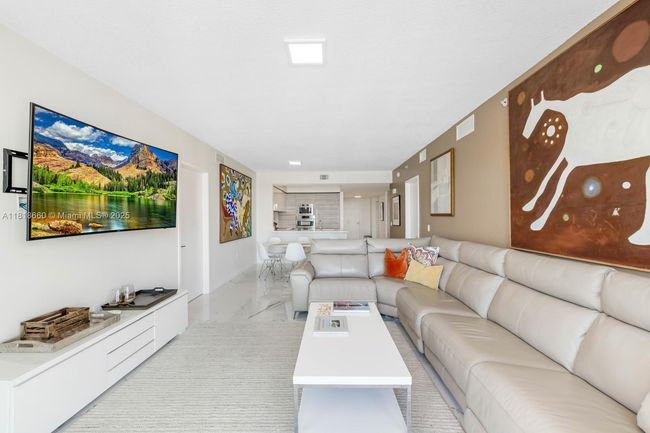 UNIT-2303 - 300 Sunny Isles Blvd, Condo with 2 bedrooms, 3 bathrooms and null parking in Sunny Isles Beach FL | Image 5