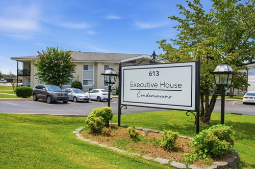 c16-613 Hillsboro Rd, Franklin, TN, 37064-2181 | Card Image
