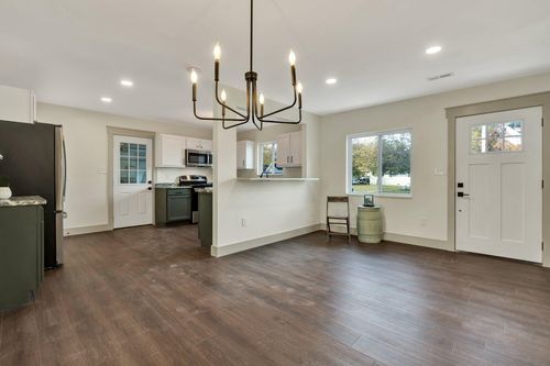 1024 Hurst St, East Ridge, TN, 37412-3942 | Card Image