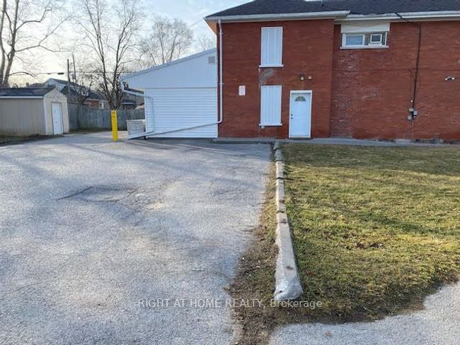 694-700 Armour Rd, Home with 0 bedrooms, 0 bathrooms and null parking in Peterborough ON | Image 18