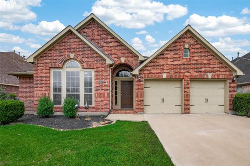 2807 Field Hollow Dr, Pearland, TX, 77584-1849 | Card Image