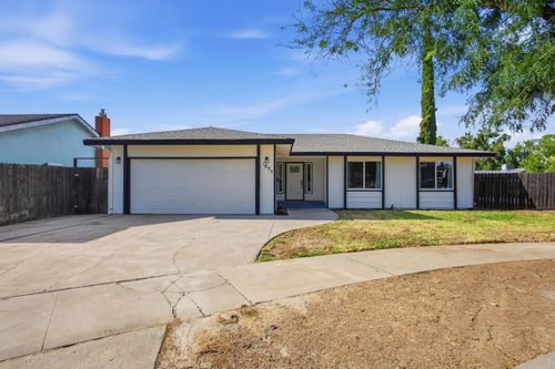 1055 Lees Ct, Merced, CA, 95340-1550 | Card Image