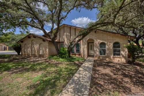 9218 Woodheather St, San Antonio, TX, 78254-2218 | Card Image