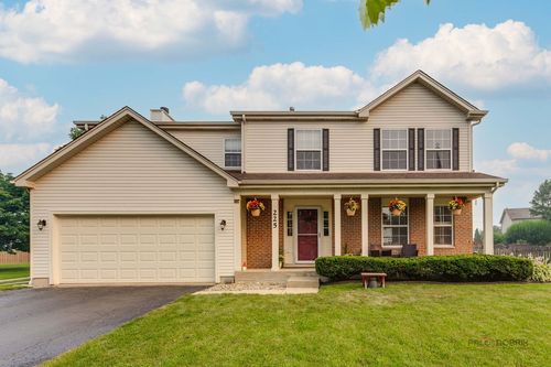 225 Midlane Dr, Crystal Lake, IL, 60012-3356 | Card Image