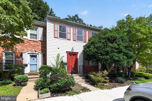 7768 Heatherton Ln, POTOMAC, MD, 20854-3212 | Card Image