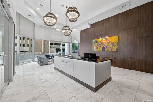 unit-2605-610 E Market St, San Antonio, TX, 78205-2663 | Card Image