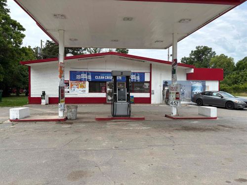 200 S Edline, Altheimer, AR, 72004-8589 | Card Image