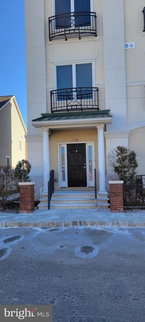 108-1 N Commerce Square, Robbinsville, NJ, 08691 | Card Image