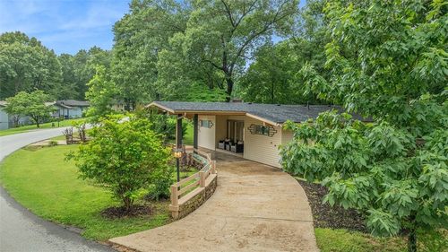 11 Worcester Dr, Bella Vista, AR, 72714-4327 | Card Image
