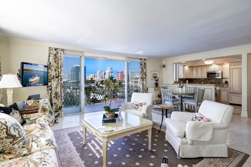 apt-6d-434 Chilean Ave, Palm Beach, FL, 33480-4548 | Card Image