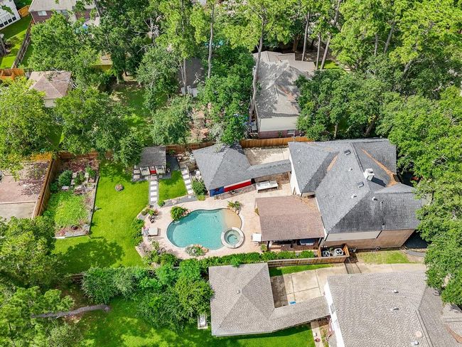 A wonderful home and lyfestyle awaits! | Image 49