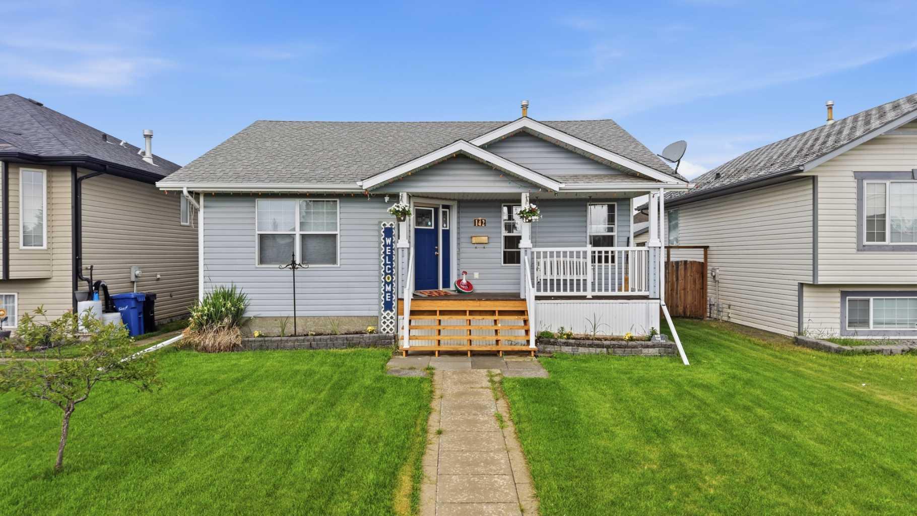 Residential in Penhold