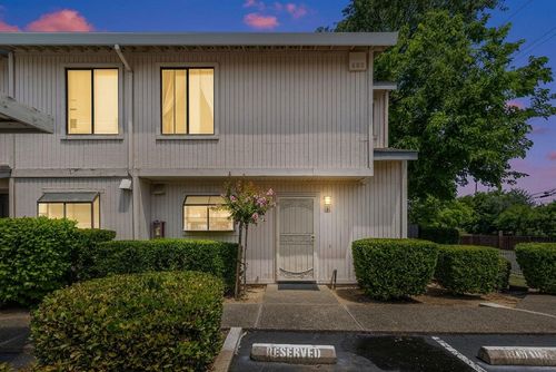 1-1125 Bell St, Sacramento, CA, 95825-3581 | Card Image