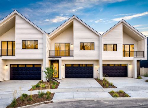 10131 W Southerland Dr, Boise, ID, 83709-2407 | Card Image