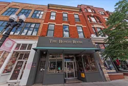 2-1470 Milwaukee Ave, Chicago, IL, 60622-9225 | Card Image
