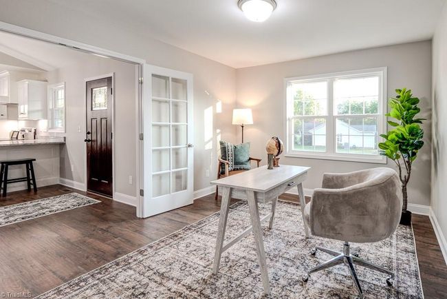 Office or 3rd bedroom | Image 14