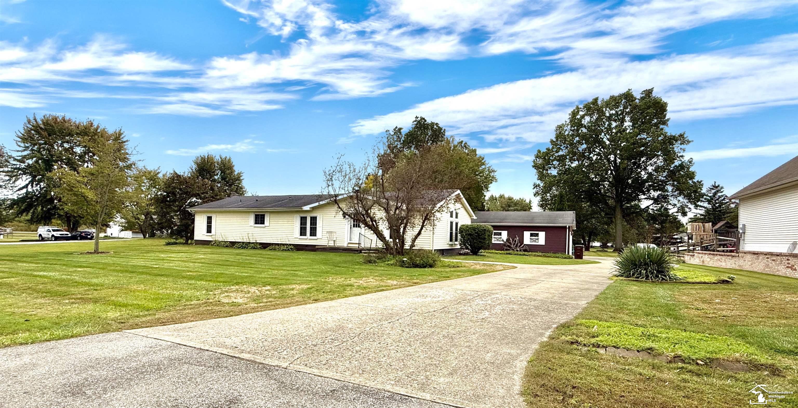 1st St, LA Salle, MI 48145