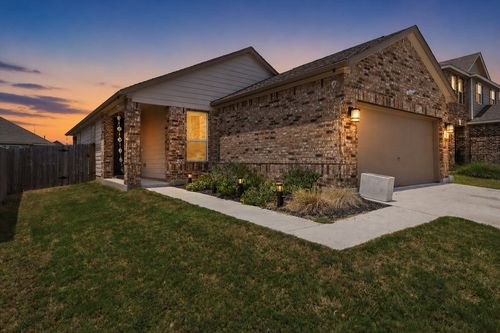 223 Pitkin Drive, Lockhart, TX, 78644 | Card Image