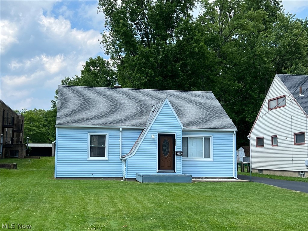 2212 Robbins Avenue, Inactive in Niles Zoocasa