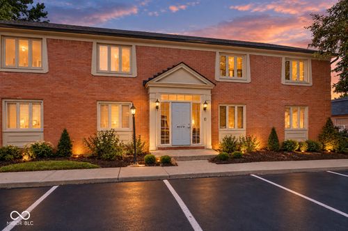 a-8520 Canterbury E, Indianapolis, IN, 46260 | Card Image