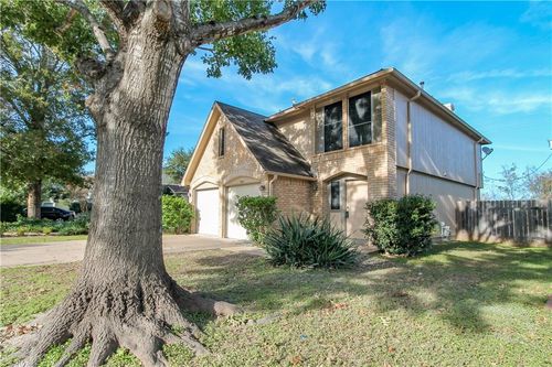 900 Sweetwater River Dr, Austin, TX, 78748-2361 | Card Image