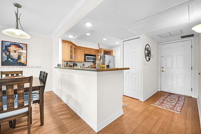 APT-703 - 1501 E Broward Blvd, Condo with 3 bedrooms, 2 bathrooms and null parking in Fort Lauderdale FL | Image 25