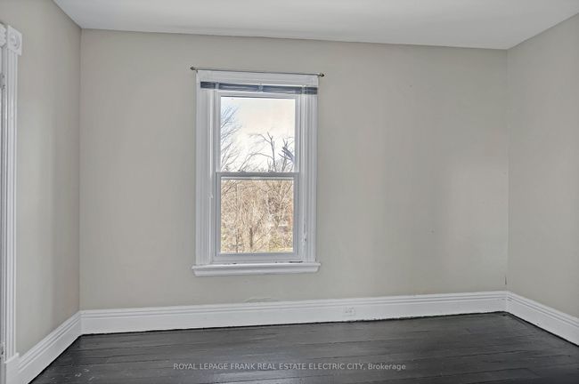 617 Aylmer St N, House other with 3 bedrooms, 2 bathrooms and 2 parking in Peterborough ON | Image 31